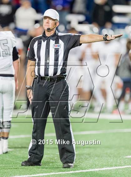 Thumbnail 1 in Guyer vs. Carroll (UIL 6A D2 Area Playoff) photogallery.