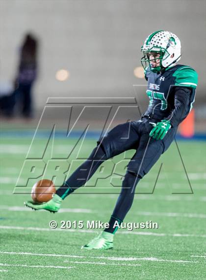 Thumbnail 1 in Guyer vs. Carroll (UIL 6A D2 Area Playoff) photogallery.