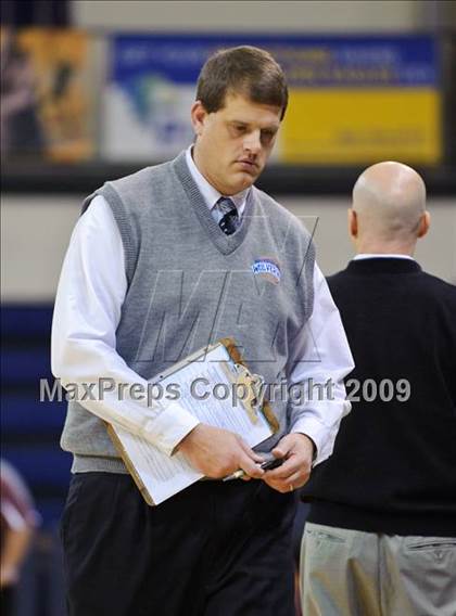 Thumbnail 3 in Milwaukee South vs. Waukesha West (Converse Eastbay Classic) photogallery.