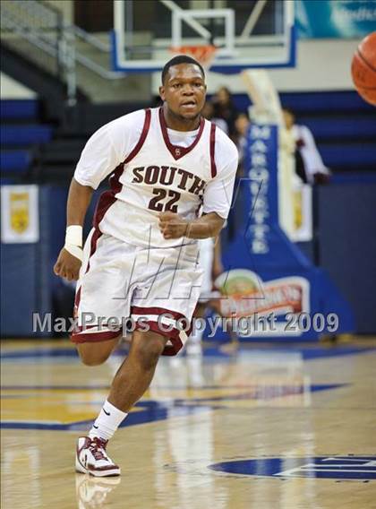 Thumbnail 3 in Milwaukee South vs. Waukesha West (Converse Eastbay Classic) photogallery.