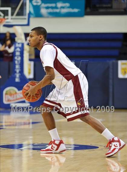 Thumbnail 1 in Milwaukee South vs. Waukesha West (Converse Eastbay Classic) photogallery.