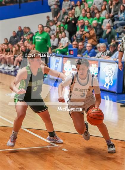 Thumbnail 3 in Clinton Central vs. Marquette Catholic (IHSAA 1A Semi-State 7 Championship) photogallery.