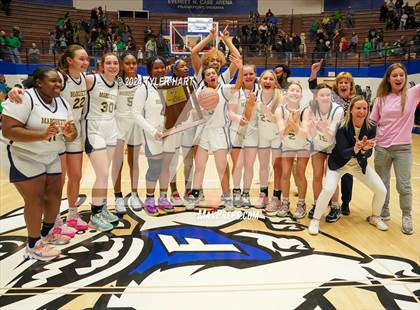 Thumbnail 1 in Clinton Central vs. Marquette Catholic (IHSAA 1A Semi-State 7 Championship) photogallery.