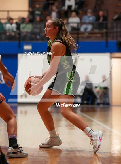 Thumbnail 1 in Clinton Central vs. Marquette Catholic (IHSAA 1A Semi-State 7 Championship) photogallery.