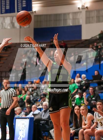 Thumbnail 1 in Clinton Central vs. Marquette Catholic (IHSAA 1A Semi-State 7 Championship) photogallery.