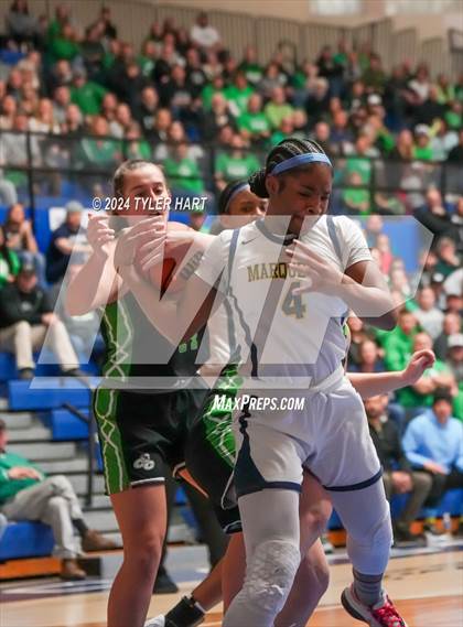 Thumbnail 2 in Clinton Central vs. Marquette Catholic (IHSAA 1A Semi-State 7 Championship) photogallery.