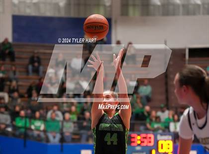 Thumbnail 2 in Clinton Central vs. Marquette Catholic (IHSAA 1A Semi-State 7 Championship) photogallery.