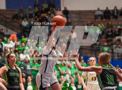 Thumbnail 2 in Clinton Central vs. Marquette Catholic (IHSAA 1A Semi-State 7 Championship) photogallery.