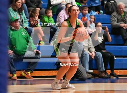 Thumbnail 2 in Clinton Central vs. Marquette Catholic (IHSAA 1A Semi-State 7 Championship) photogallery.