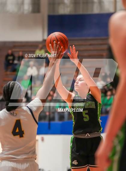 Thumbnail 1 in Clinton Central vs. Marquette Catholic (IHSAA 1A Semi-State 7 Championship) photogallery.
