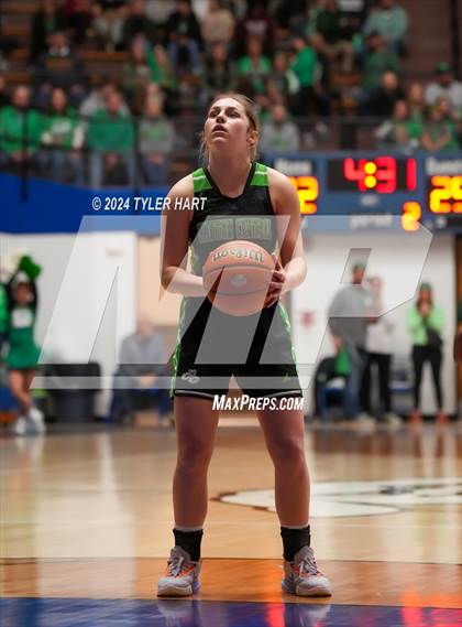 Thumbnail 1 in Clinton Central vs. Marquette Catholic (IHSAA 1A Semi-State 7 Championship) photogallery.
