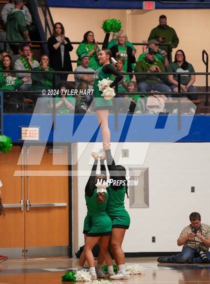 Thumbnail 2 in Clinton Central vs. Marquette Catholic (IHSAA 1A Semi-State 7 Championship) photogallery.