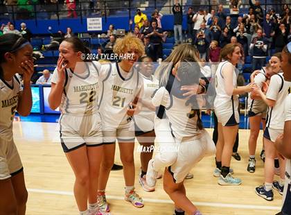 Thumbnail 1 in Clinton Central vs. Marquette Catholic (IHSAA 1A Semi-State 7 Championship) photogallery.