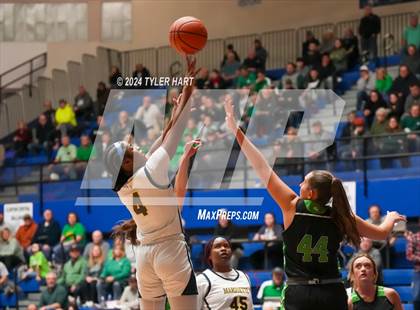 Thumbnail 2 in Clinton Central vs. Marquette Catholic (IHSAA 1A Semi-State 7 Championship) photogallery.