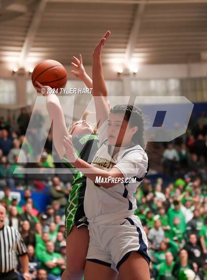 Thumbnail 2 in Clinton Central vs. Marquette Catholic (IHSAA 1A Semi-State 7 Championship) photogallery.