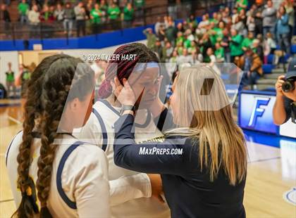 Thumbnail 1 in Clinton Central vs. Marquette Catholic (IHSAA 1A Semi-State 7 Championship) photogallery.