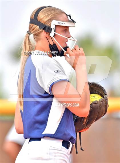 Thumbnail 1 in Palo Verde vs Shadow Ridge photogallery.