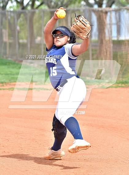 Thumbnail 1 in Palo Verde vs Shadow Ridge photogallery.