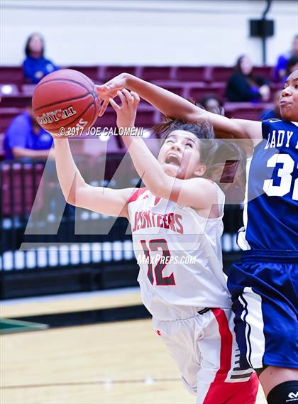 Thumbnail 1 in Lee [Robert E.] vs Akins (NEISD Invitational) photogallery.