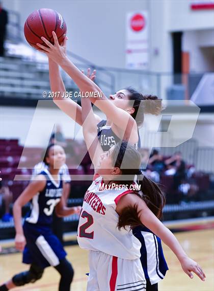 Thumbnail 3 in Lee [Robert E.] vs Akins (NEISD Invitational) photogallery.