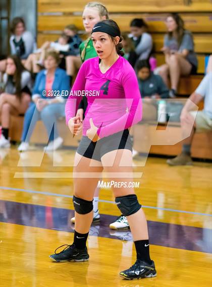 Thumbnail 2 in Elko vs Eureka (Yerington Tournament) photogallery.