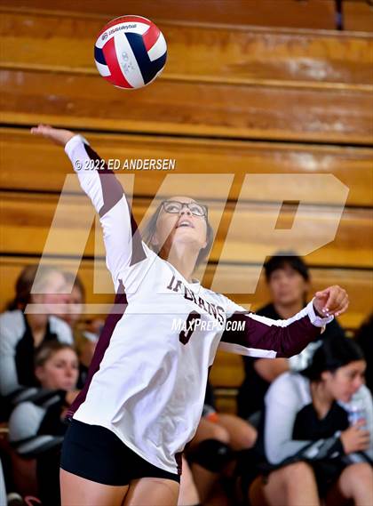 Thumbnail 2 in Elko vs Eureka (Yerington Tournament) photogallery.