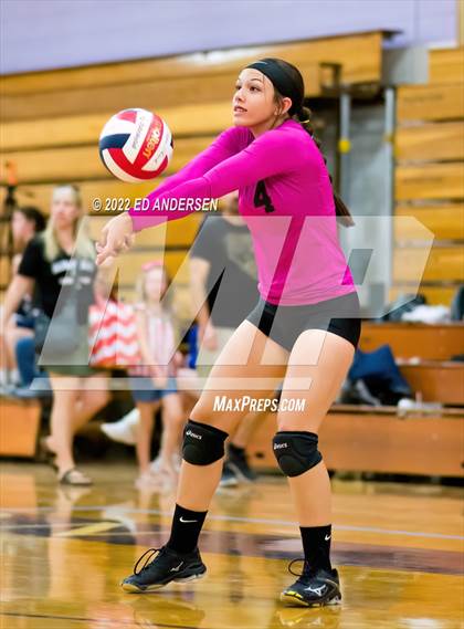 Thumbnail 3 in Elko vs Eureka (Yerington Tournament) photogallery.
