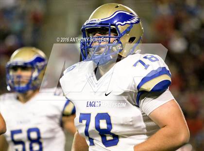 Thumbnail 1 in Mater Dei vs. Santa Margarita photogallery.