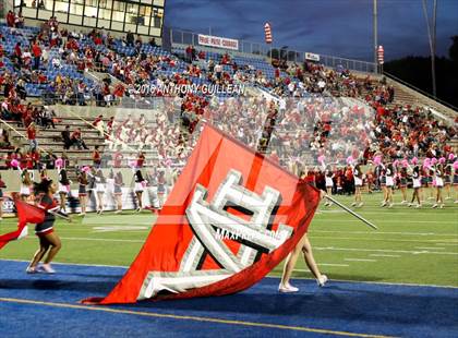 Thumbnail 2 in Mater Dei vs. Santa Margarita photogallery.