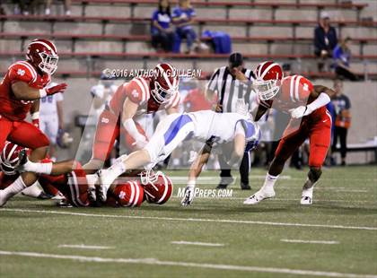 Thumbnail 1 in Mater Dei vs. Santa Margarita photogallery.