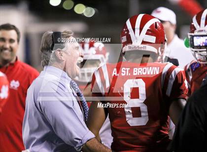 Thumbnail 2 in Mater Dei vs. Santa Margarita photogallery.