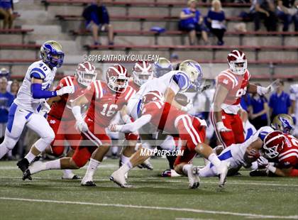 Thumbnail 3 in Mater Dei vs. Santa Margarita photogallery.