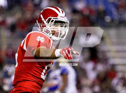 Thumbnail 1 in Mater Dei vs. Santa Margarita photogallery.