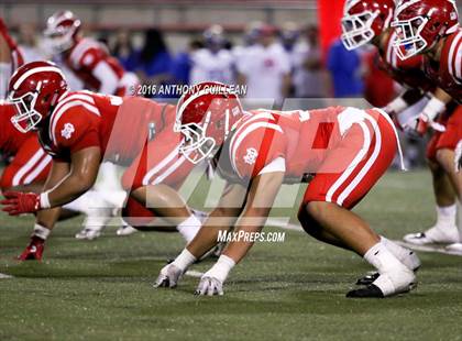 Thumbnail 1 in Mater Dei vs. Santa Margarita photogallery.