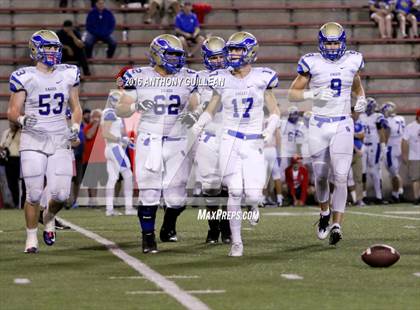 Thumbnail 2 in Mater Dei vs. Santa Margarita photogallery.