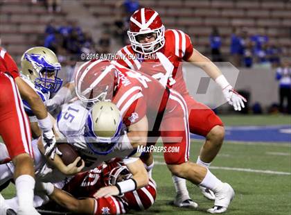 Thumbnail 2 in Mater Dei vs. Santa Margarita photogallery.