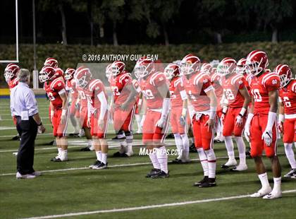 Thumbnail 1 in Mater Dei vs. Santa Margarita photogallery.