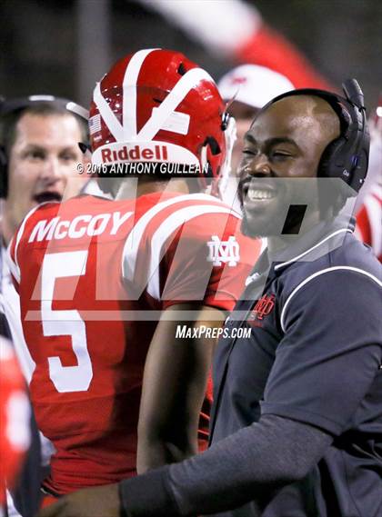 Thumbnail 3 in Mater Dei vs. Santa Margarita photogallery.