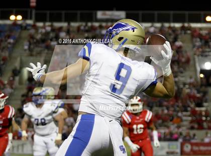 Thumbnail 3 in Mater Dei vs. Santa Margarita photogallery.