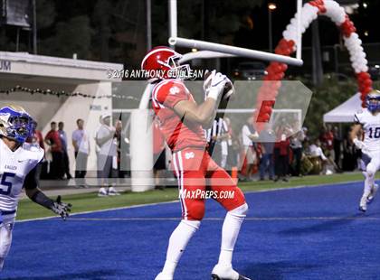 Thumbnail 2 in Mater Dei vs. Santa Margarita photogallery.