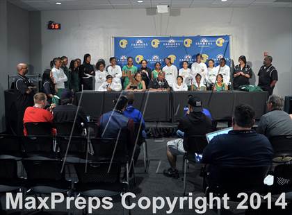 Thumbnail 1 in Salesian vs. Long Beach Poly (CIF State Open Open Division Final) photogallery.