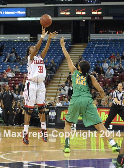 Thumbnail 1 in Salesian vs. Long Beach Poly (CIF State Open Open Division Final) photogallery.
