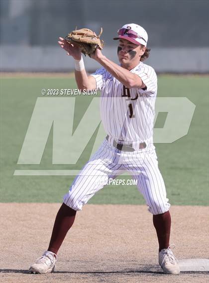 Thumbnail 1 in Elk Grove vs. Point Loma (72nd Annual San Diego Lions Tournament) photogallery.