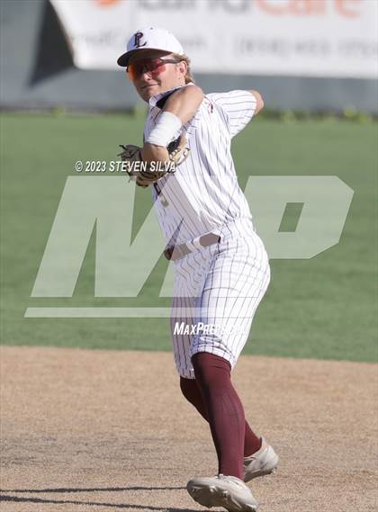 Thumbnail 1 in Elk Grove vs. Point Loma (72nd Annual San Diego Lions Tournament) photogallery.