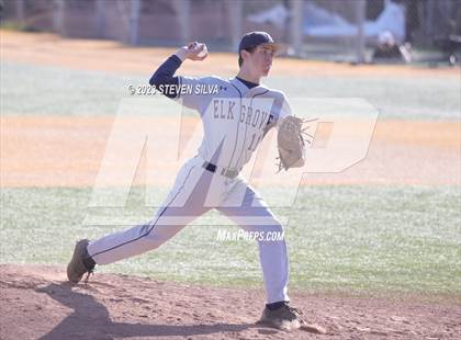 Thumbnail 2 in Elk Grove vs. Point Loma (72nd Annual San Diego Lions Tournament) photogallery.