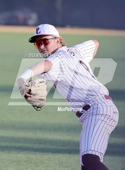 Thumbnail 2 in Elk Grove vs. Point Loma (72nd Annual San Diego Lions Tournament) photogallery.