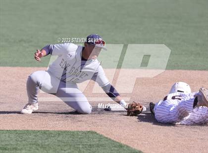 Thumbnail 1 in Elk Grove vs. Point Loma (72nd Annual San Diego Lions Tournament) photogallery.