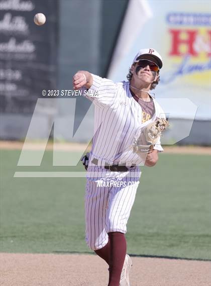 Thumbnail 3 in Elk Grove vs. Point Loma (72nd Annual San Diego Lions Tournament) photogallery.