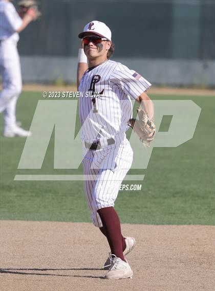 Thumbnail 2 in Elk Grove vs. Point Loma (72nd Annual San Diego Lions Tournament) photogallery.