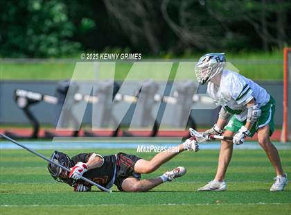 Thumbnail 3 in Roswell vs. Lassiter (GHSA Division 2 Championship) photogallery.